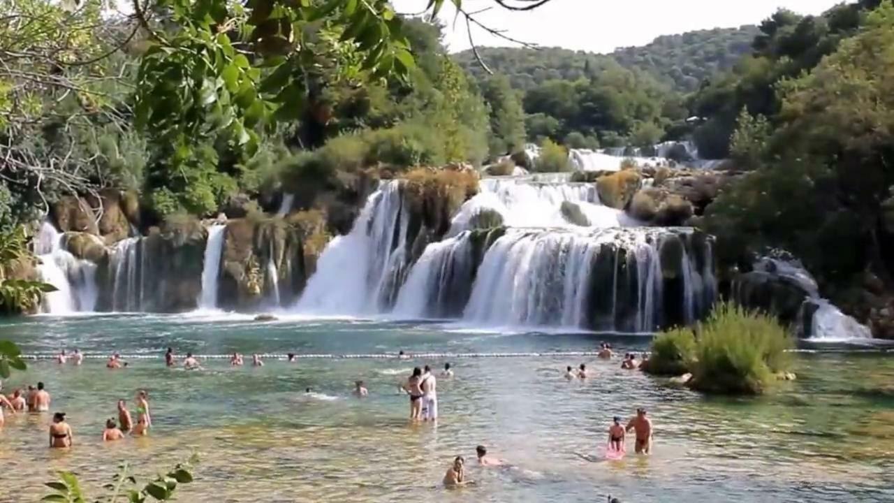 Matija Appartement Šibenik Buitenkant foto