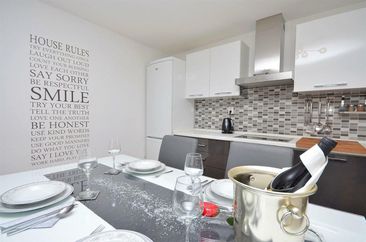Matija Appartement Šibenik Buitenkant foto